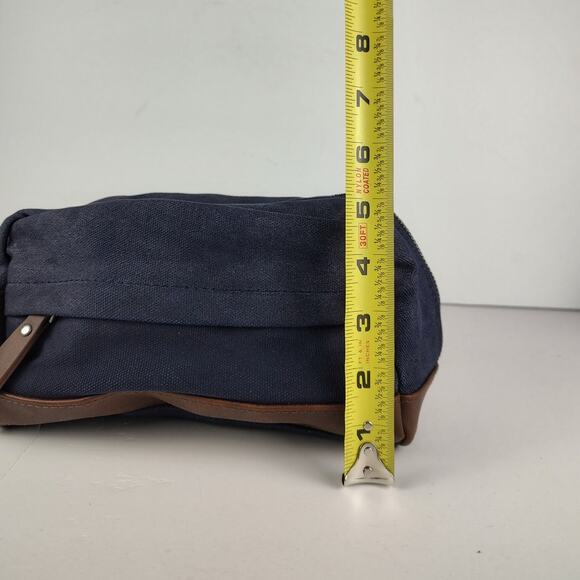 Bird dogs Athletics Dopp Bag Navy Blue Zipper Strap Toiletries Bag - Picture 9 of 10